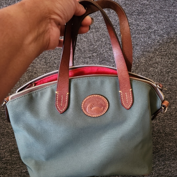 Dooney & Burke bag - Picture 2 of 9